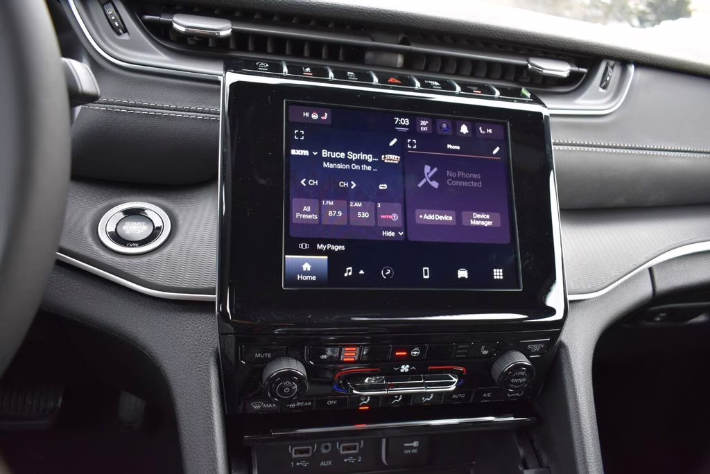 2025 Baltic Gray Metallic Clearcoat Jeep Grand Cherokee Altitude X 4X4 SUV