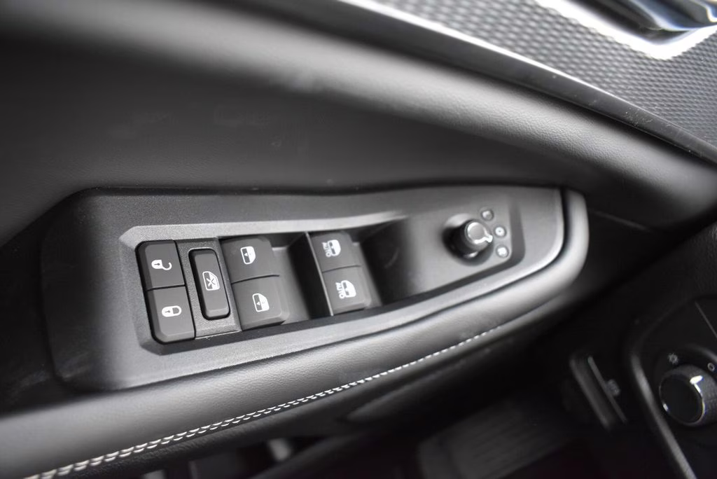 2025 Baltic Gray Metallic Clearcoat Jeep Grand Cherokee Altitude X 4X4 SUV