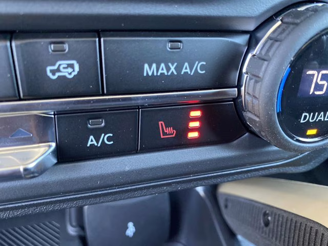 2026 Oxford White Ford Bronco Badlands 4X4 Convertible