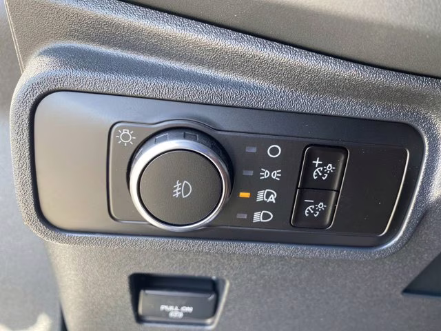 2026 Oxford White Ford Bronco Badlands 4X4 Convertible