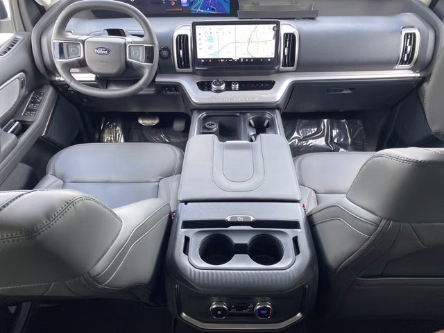 2026 Agate Black Metallic Ford Expedition Max Active 4X4 SUV