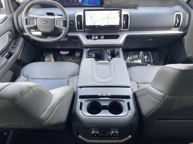 2026 Agate Black Metallic Ford Expedition Max Active 4X4 SUV