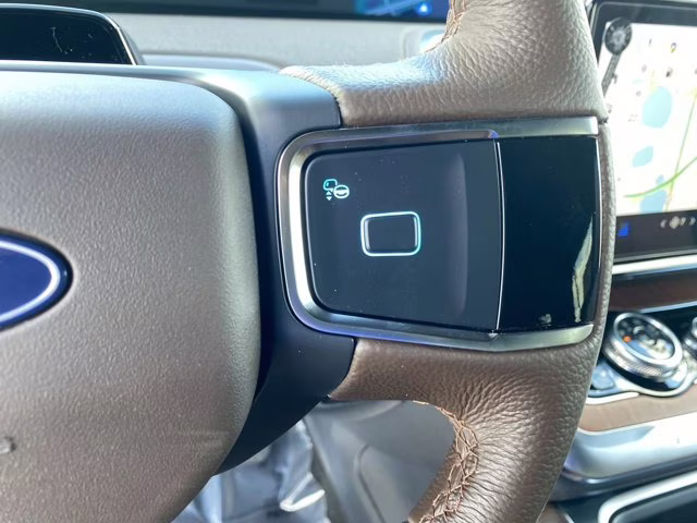 2026 Star White Metallic Tri-Coat Ford Expedition Max King Ranch 4X4 SUV