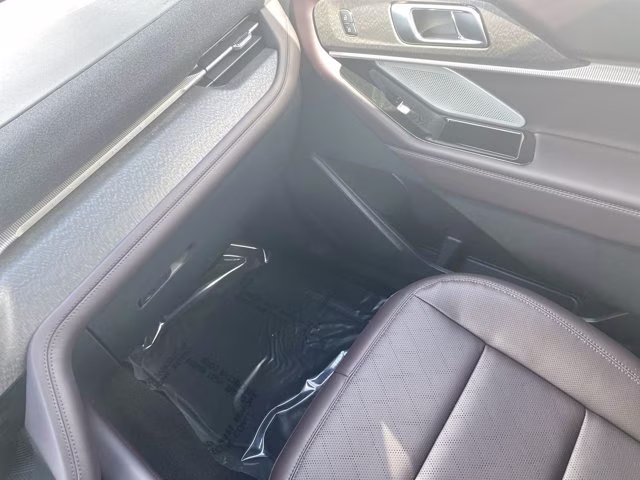 2026 Space White Metallic Ford Explorer Platinum RWD SUV