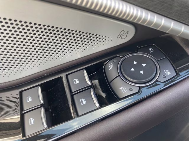 2026 Space White Metallic Ford Explorer Platinum RWD SUV