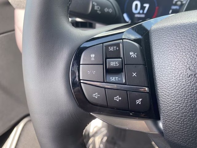 2026 Space White Metallic Ford Explorer Platinum RWD SUV