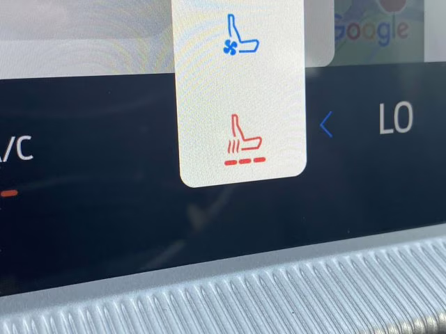 2026 Space White Metallic Ford Explorer Platinum RWD SUV