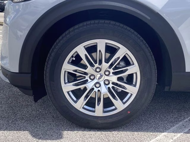 2026 Space White Metallic Ford Explorer Platinum RWD SUV