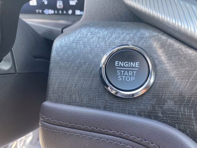 2026 Space White Metallic Ford Explorer Platinum RWD SUV