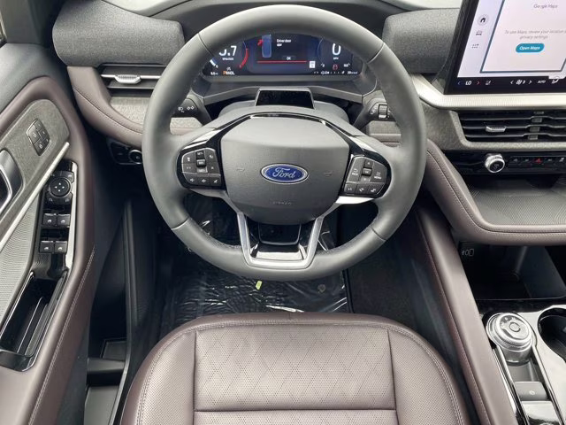 2026 Rapid Red Metallic Tinted Clearcoat Ford Explorer Platinum RWD SUV