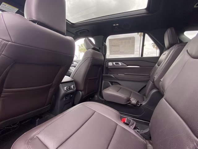 2026 Rapid Red Metallic Tinted Clearcoat Ford Explorer Platinum RWD SUV