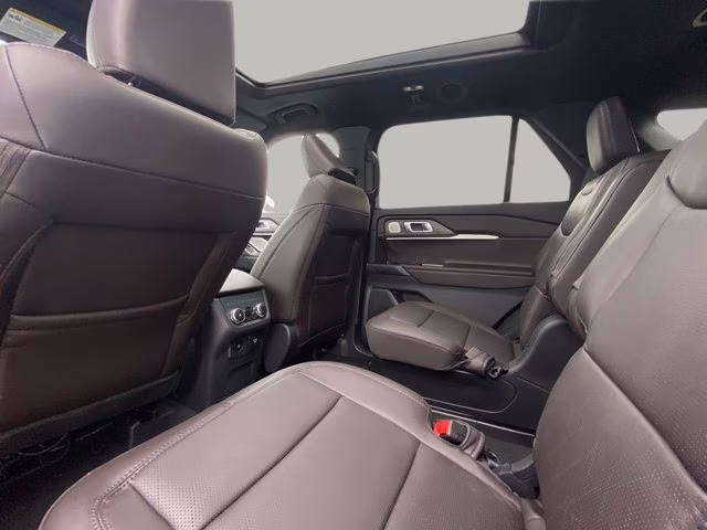 2026 Rapid Red Metallic Tinted Clearcoat Ford Explorer Platinum RWD SUV