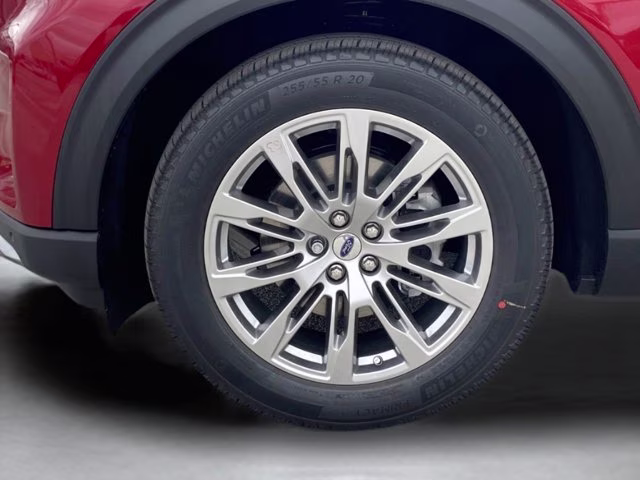 2026 Rapid Red Metallic Tinted Clearcoat Ford Explorer Platinum RWD SUV