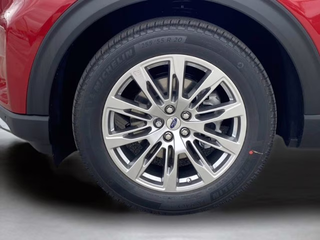 2026 Rapid Red Metallic Tinted Clearcoat Ford Explorer Platinum RWD SUV