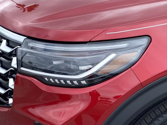 2026 Rapid Red Metallic Tinted Clearcoat Ford Explorer Platinum RWD SUV