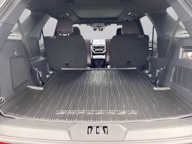 2026 Rapid Red Metallic Tinted Clearcoat Ford Explorer Platinum RWD SUV