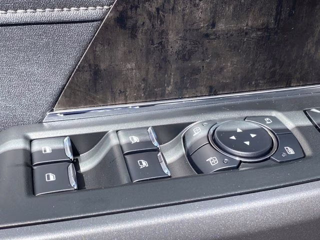 2026 Agate Black Metallic Ford Super Duty F-250 SRW LARIAT 4X4 Truck