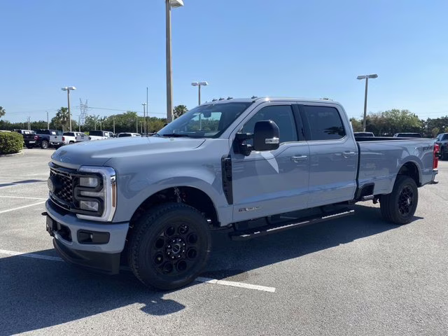 2026 Glacier Gray Metallic Tri-Coat Ford Super Duty F-350 SRW LARIAT 4X4 Truck