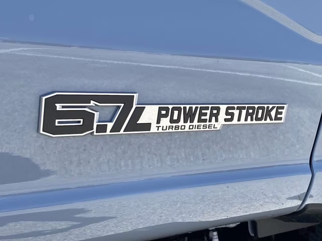 2026 Glacier Gray Metallic Tri-Coat Ford Super Duty F-350 SRW LARIAT 4X4 Truck