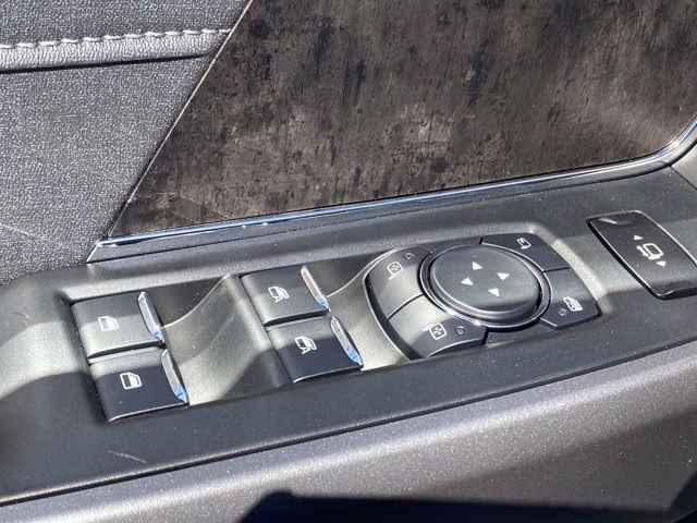 2026 Glacier Gray Metallic Tri-Coat Ford Super Duty F-350 SRW LARIAT 4X4 Truck