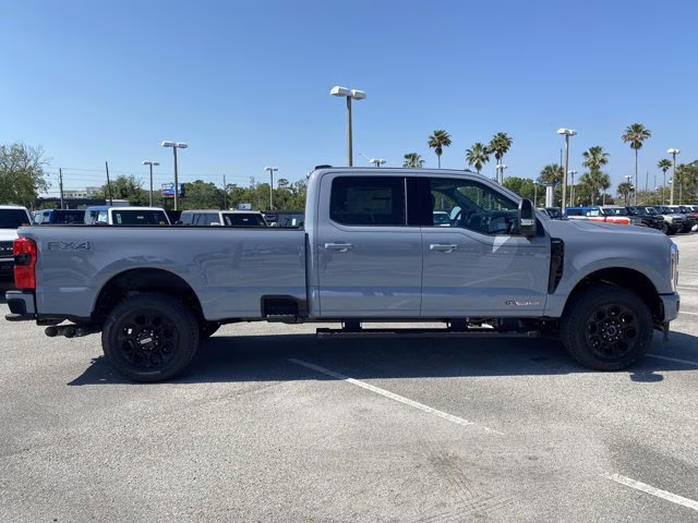 2026 Glacier Gray Metallic Tri-Coat Ford Super Duty F-350 SRW LARIAT 4X4 Truck