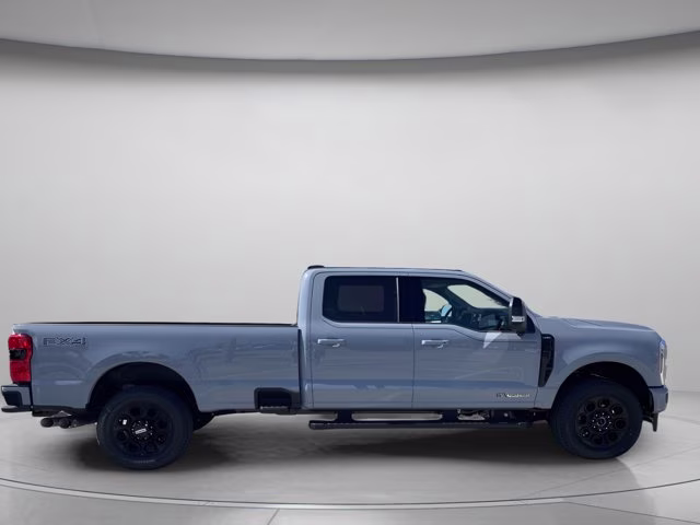 2026 Glacier Gray Metallic Tri-Coat Ford Super Duty F-350 SRW LARIAT 4X4 Truck