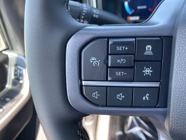 2026 Glacier Gray Metallic Tri-Coat Ford Super Duty F-350 SRW LARIAT 4X4 Truck