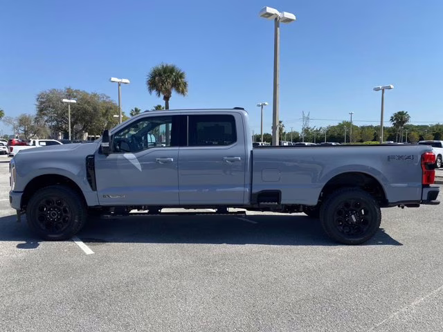 2026 Glacier Gray Metallic Tri-Coat Ford Super Duty F-350 SRW LARIAT 4X4 Truck