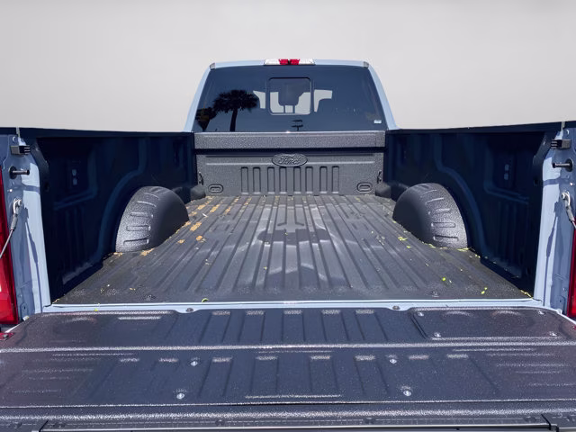 2026 Glacier Gray Metallic Tri-Coat Ford Super Duty F-350 SRW LARIAT 4X4 Truck