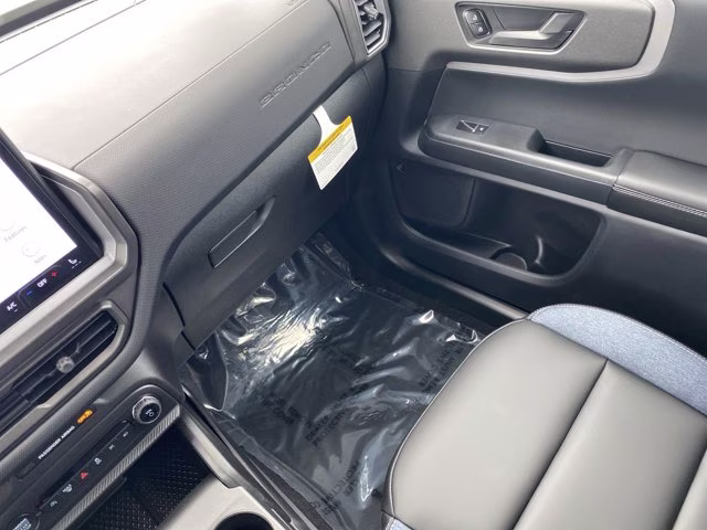 2026 Space White Metallic Ford Bronco Sport Outer Banks 4X4 SUV