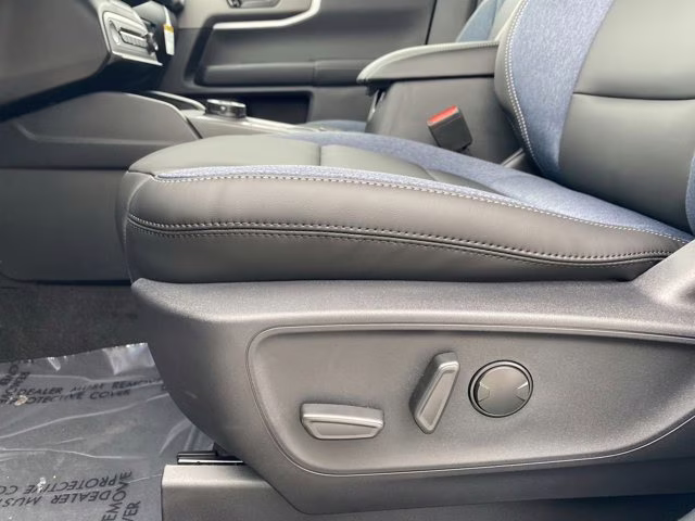 2026 Space White Metallic Ford Bronco Sport Outer Banks 4X4 SUV