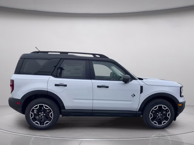 2026 Space White Metallic Ford Bronco Sport Outer Banks 4X4 SUV