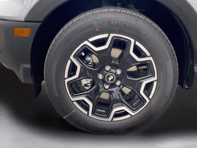 2026 Space White Metallic Ford Bronco Sport Outer Banks 4X4 SUV