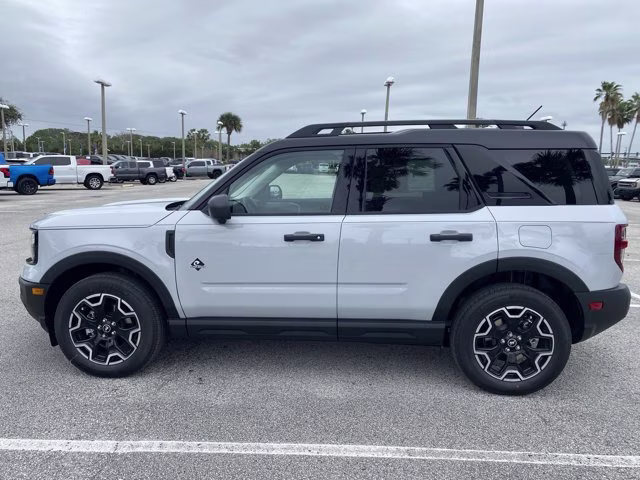 2026 Space White Metallic Ford Bronco Sport Outer Banks 4X4 SUV