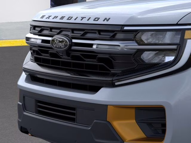 2026 Glacier Gray Metallic Tri-Coat Ford Expedition Tremor 4X4 SUV