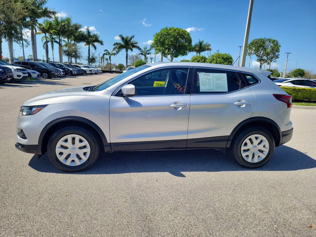 2020 Brilliant Silver Metallic Nissan Rogue Sport S FWD SUV
