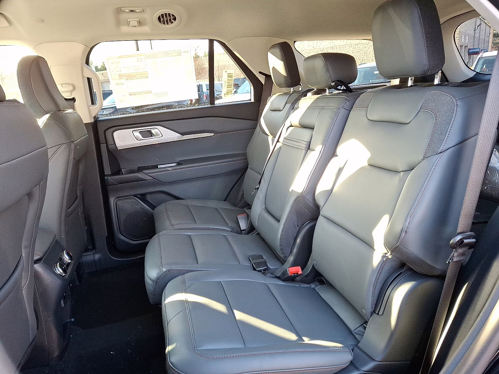 2026 Agate Black Metallic - UM Ford Explorer Active 4X4