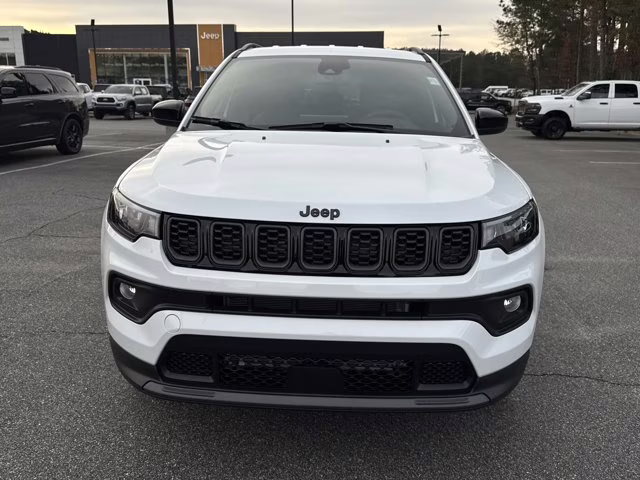 2026 Bright White Clearcoat Jeep Compass Latitude Altitude 4X4 SUV