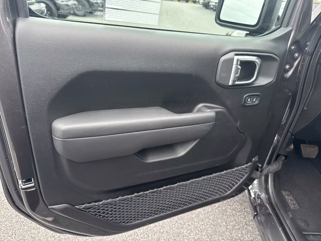 2026 Granite Crystal Metallic Clearcoat Jeep Wrangler Sport 4X4 Convertible