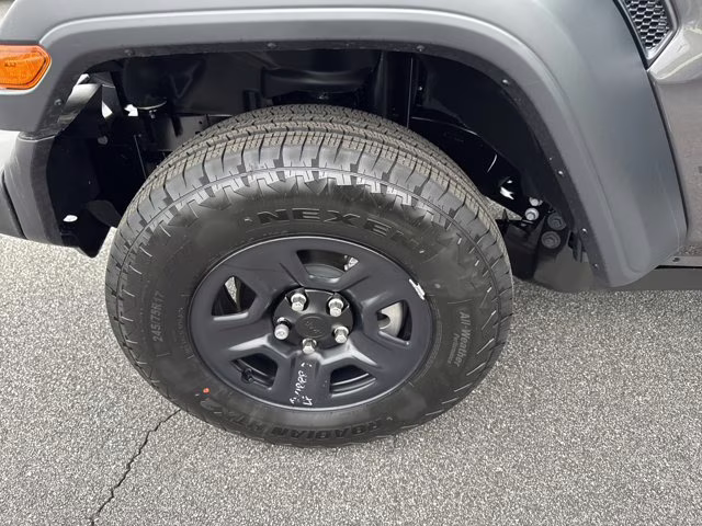 2026 Granite Crystal Metallic Clearcoat Jeep Wrangler Sport 4X4 Convertible