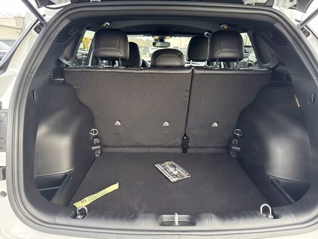 2026 Bright White Clearcoat Jeep Compass Latitude Altitude 4X4 SUV