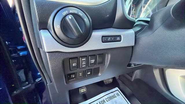 2019 Deep Blue Pearl Metallic Nissan Titan PRO-4X 4X4 Truck
