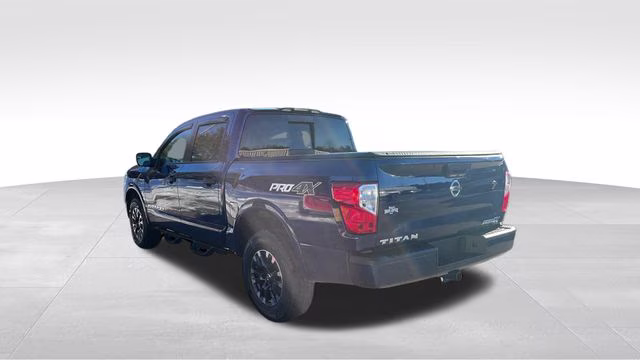 2019 Deep Blue Pearl Metallic Nissan Titan PRO-4X 4X4 Truck