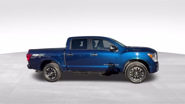 2019 Deep Blue Pearl Metallic Nissan Titan PRO-4X 4X4 Truck