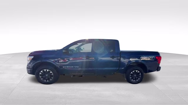 2019 Deep Blue Pearl Metallic Nissan Titan PRO-4X 4X4 Truck