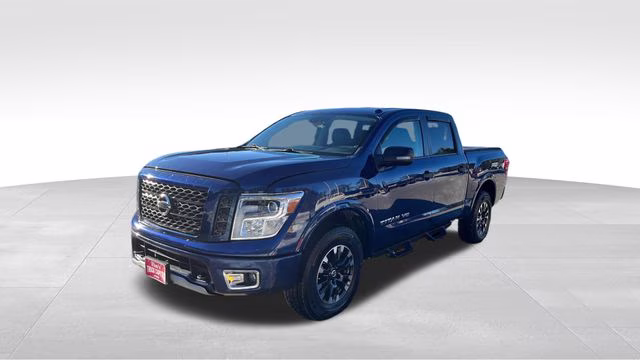 2019 Deep Blue Pearl Metallic Nissan Titan PRO-4X 4X4 Truck
