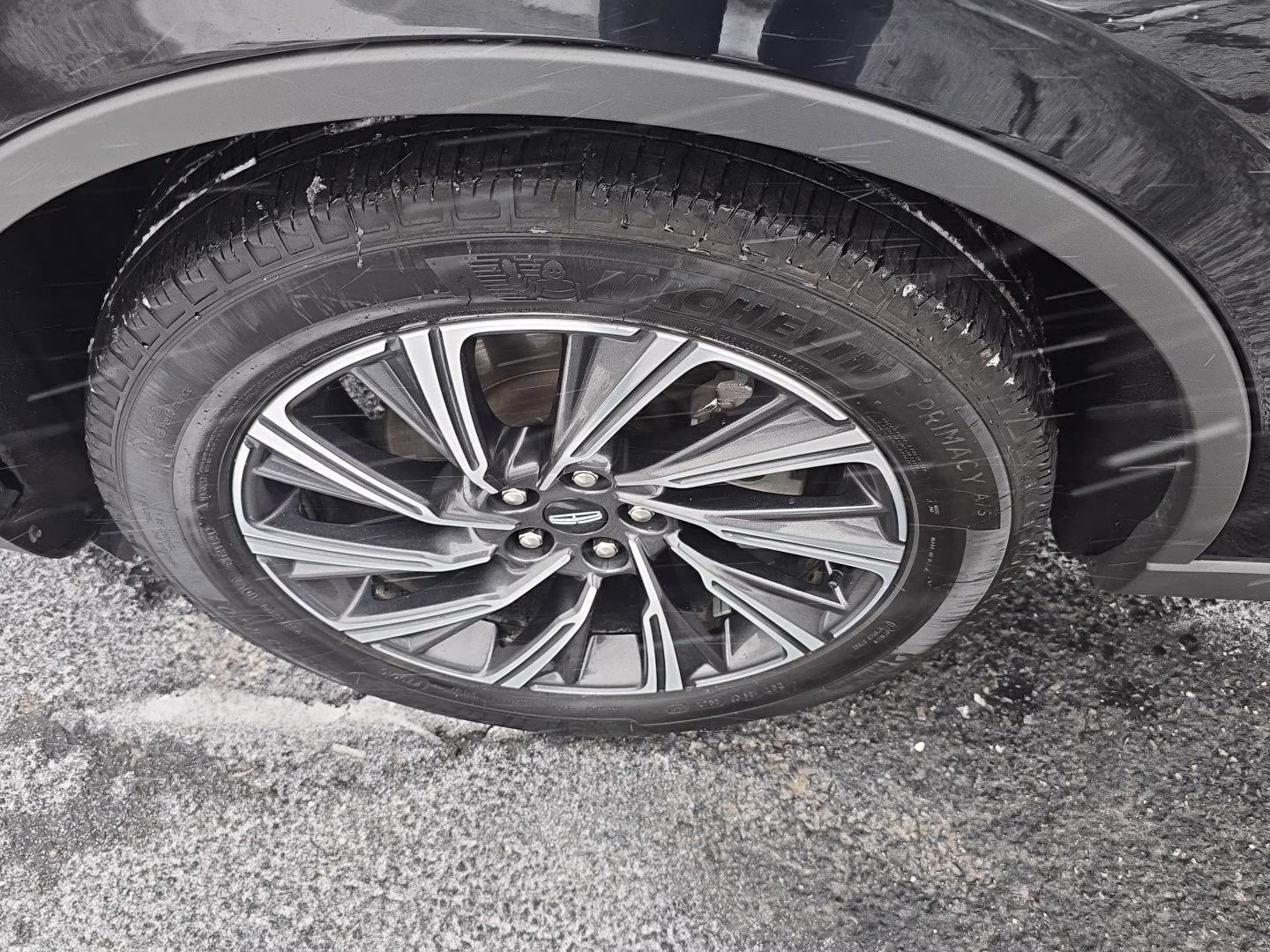 2025 Infinite Black Metallic Clearcoat Lincoln Aviator Premiere AWD SUV