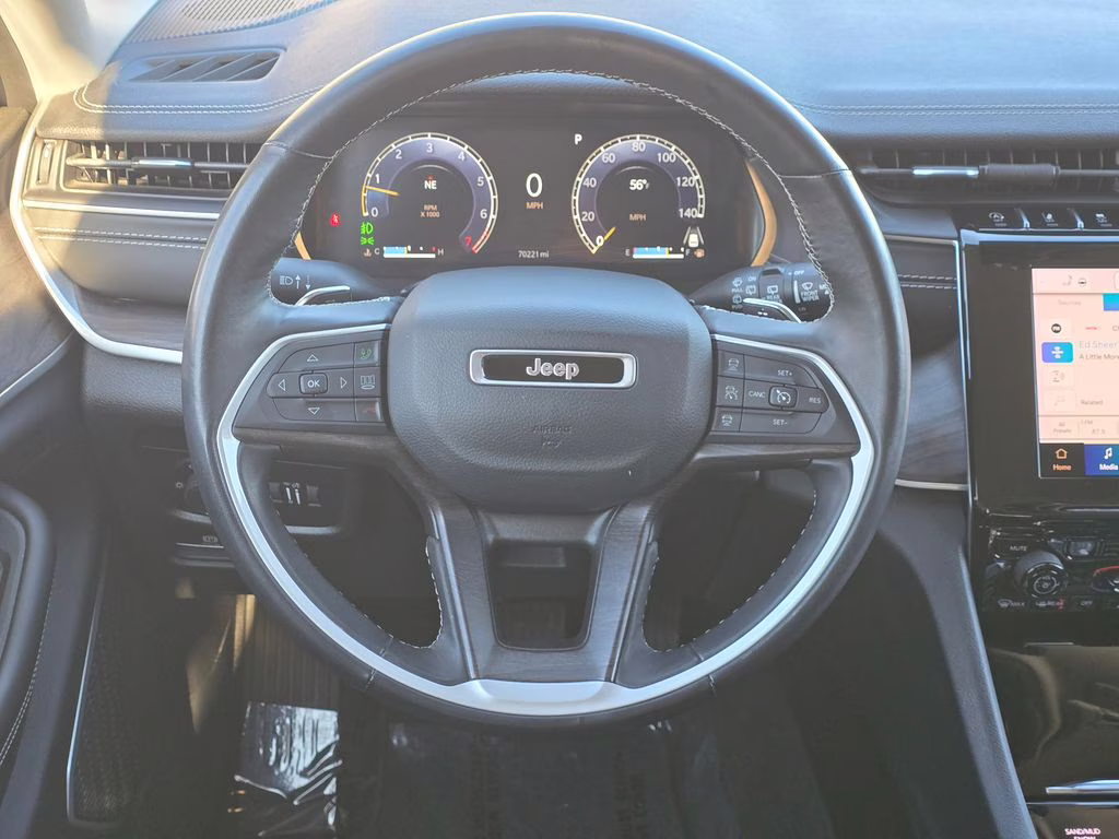 2022 Velvet Red Pearlcoat Jeep Grand Cherokee Limited 4X4 SUV