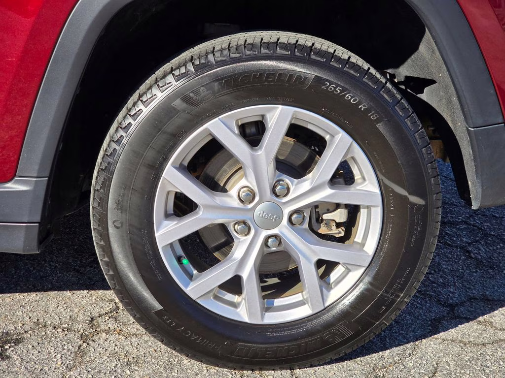 2022 Velvet Red Pearlcoat Jeep Grand Cherokee Limited 4X4 SUV