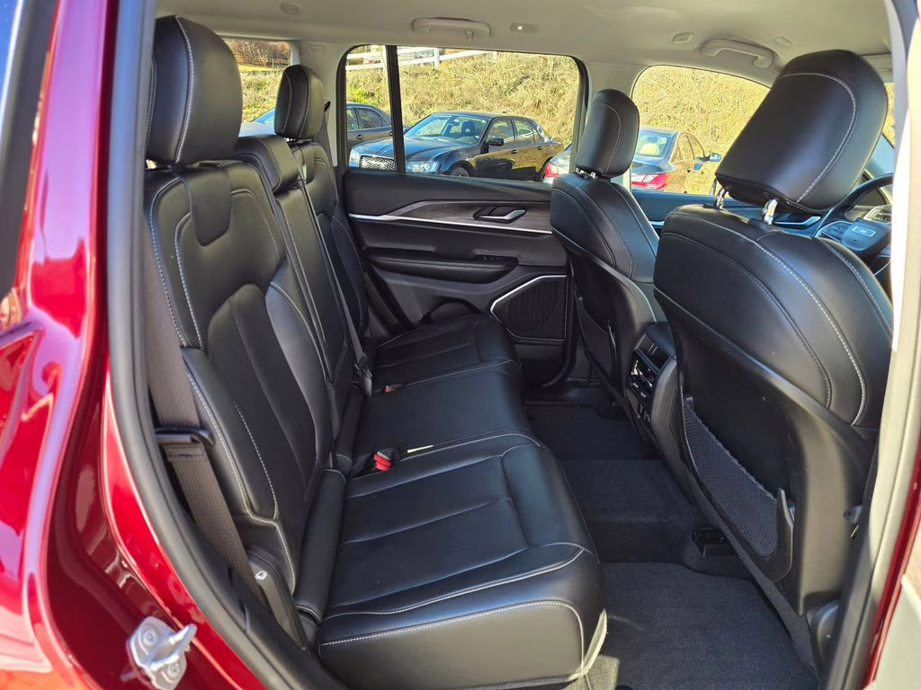 2022 Velvet Red Pearlcoat Jeep Grand Cherokee Limited 4X4 SUV